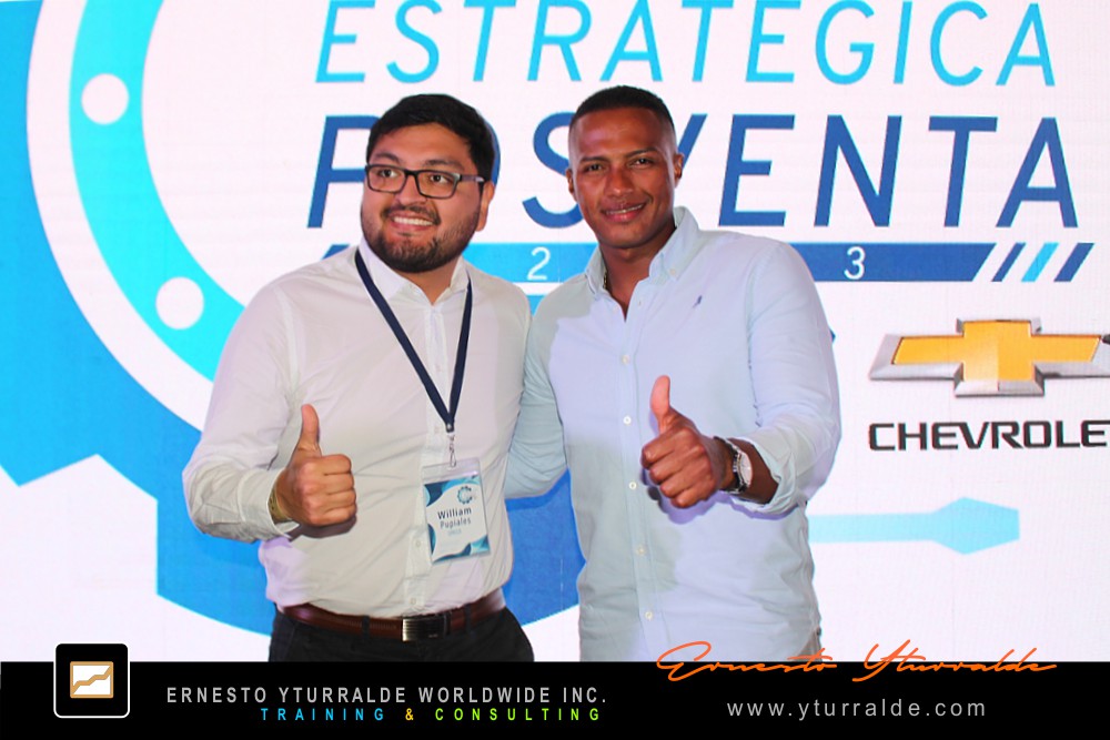 Motivación y entusiasmo en sesiones de Team Building durante Convención